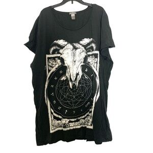 H&M Skull Bule Black Graphic Tee